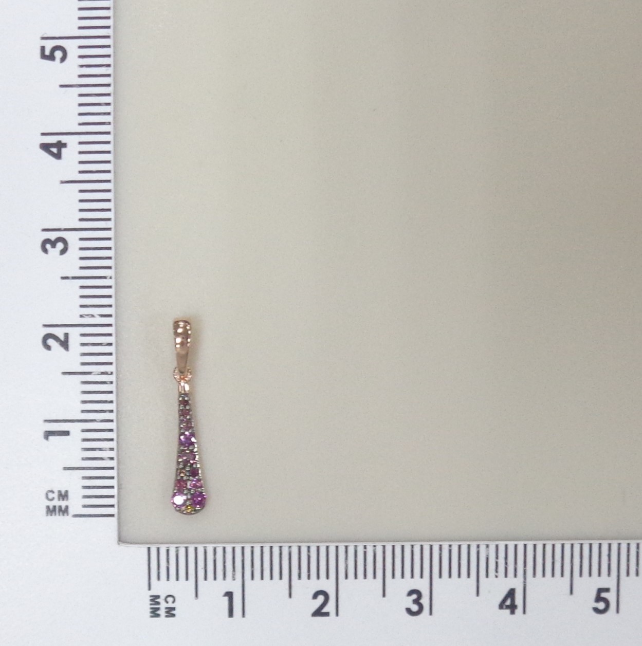 Серебряная подвеска с розовыми бриллиантами